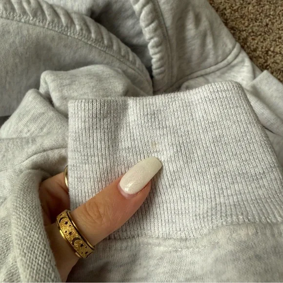 Hollister 2001 Hoodie only - Picture 7 of 7